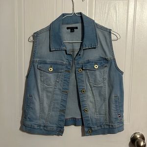 Tommy Hilfiger Denim vest, size S/P.